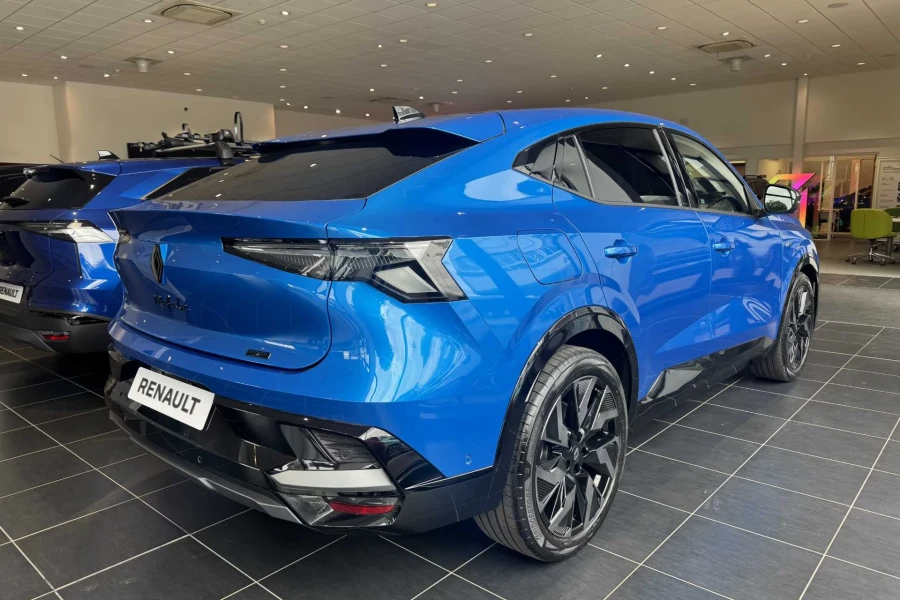Vehicle Image - 2