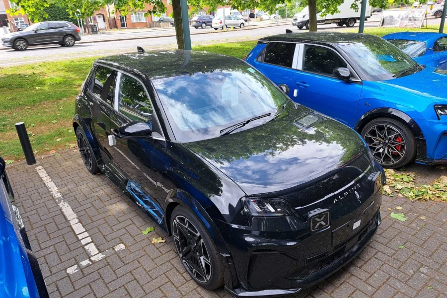 Vehicle Image - 1