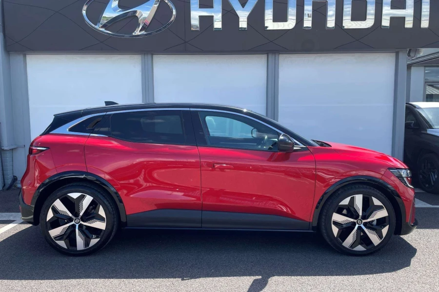 Vehicle Image - 1