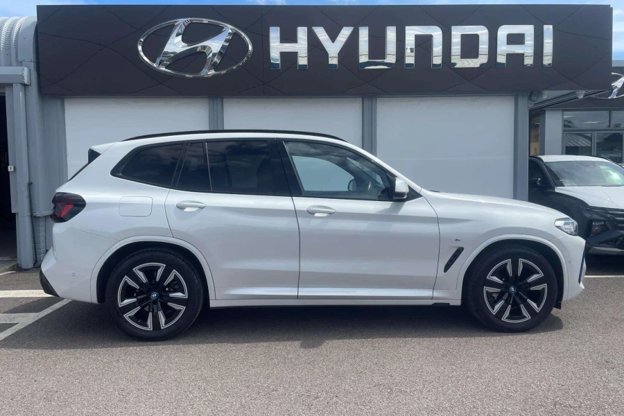 Vehicle Image - 1