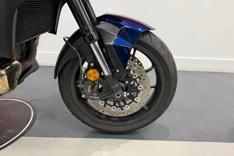 Vehicle Image - 3