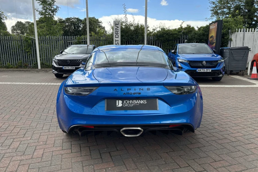 Vehicle Image - 2