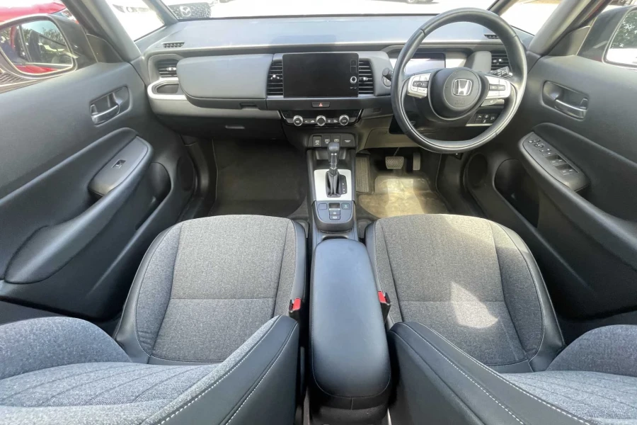 Vehicle Image - 3