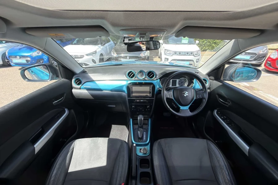 Vehicle Image - 3