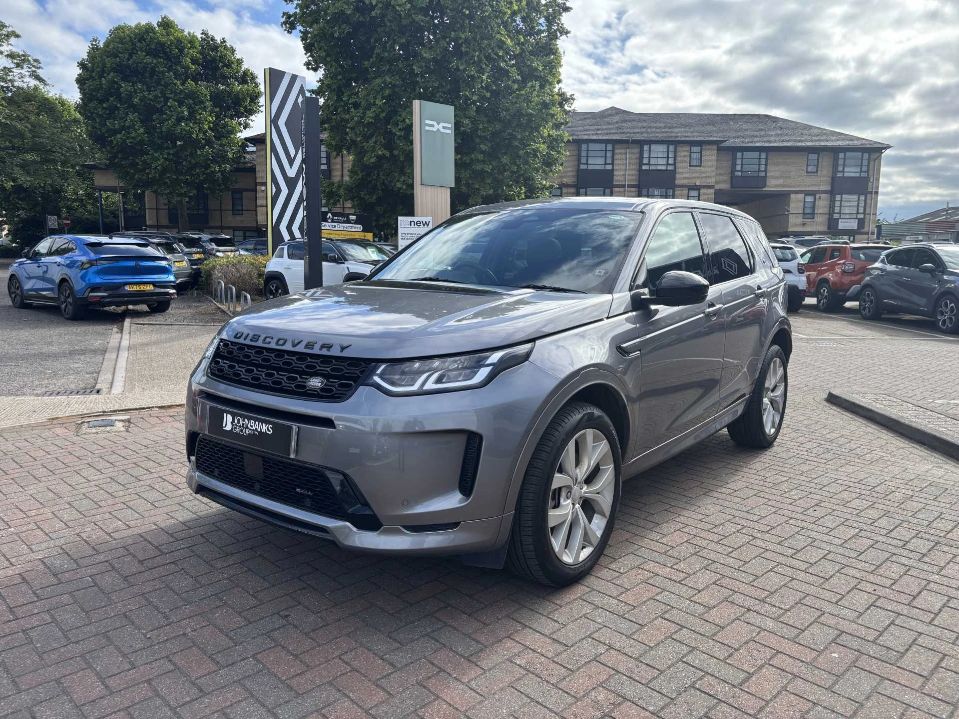 Vehicle image 7