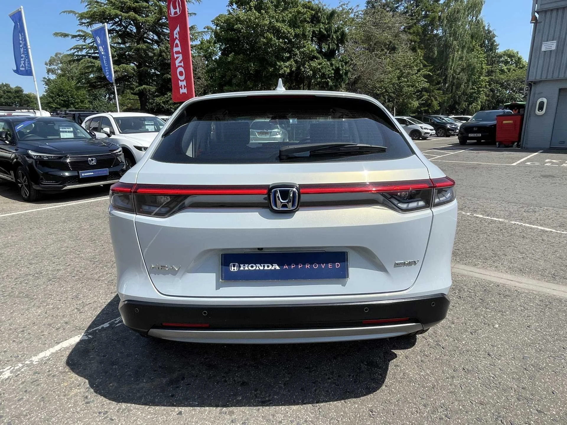 Vehicle image 7