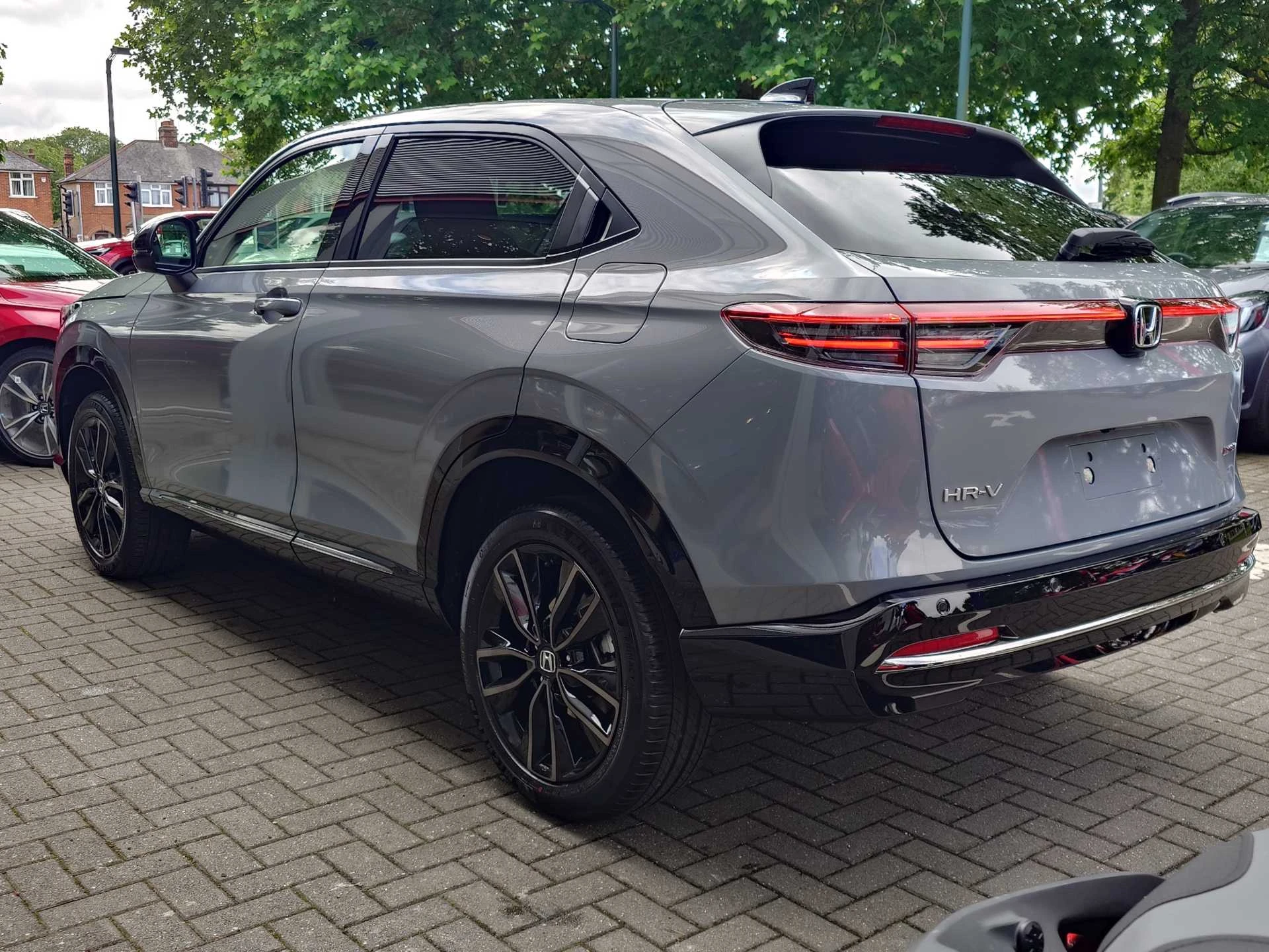 Vehicle image 3