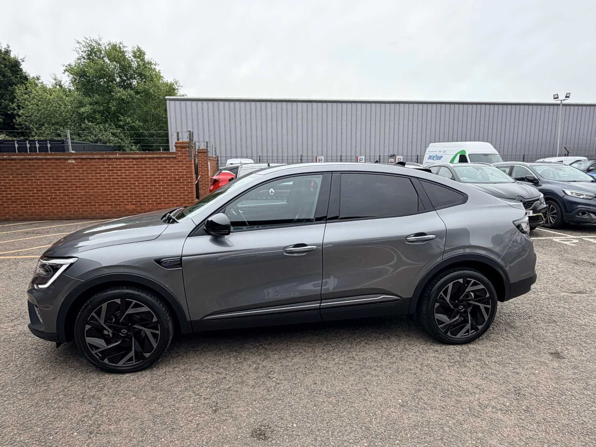 Vehicle image 7