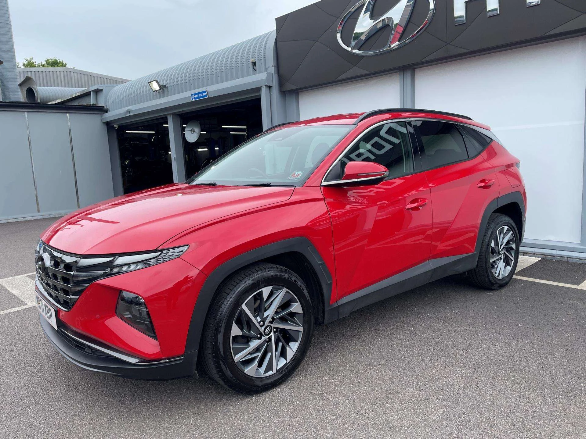 Vehicle image 6