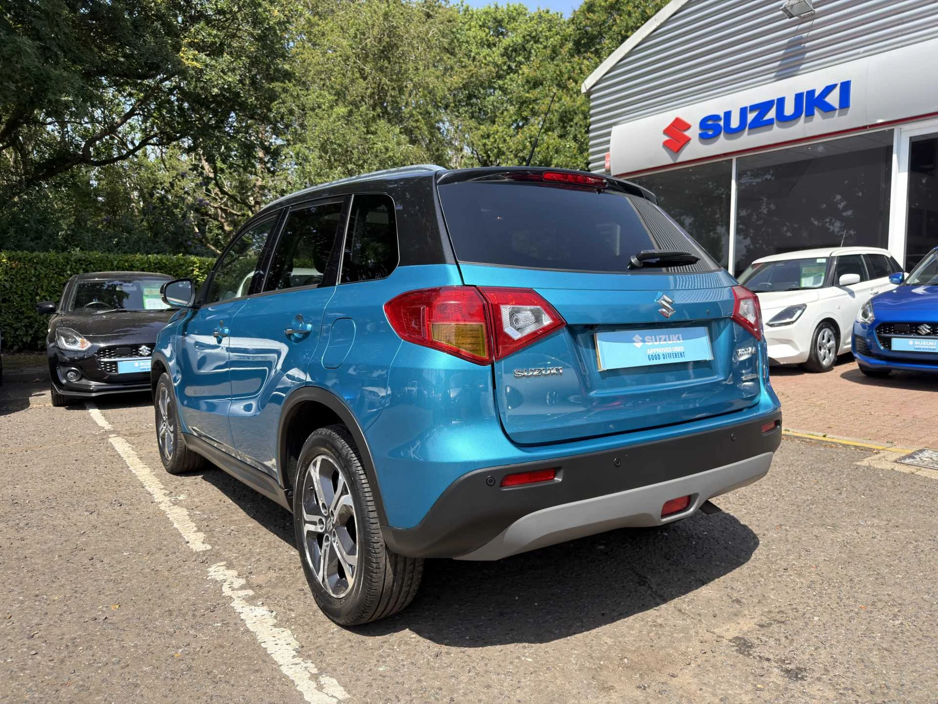 Vehicle image 3
