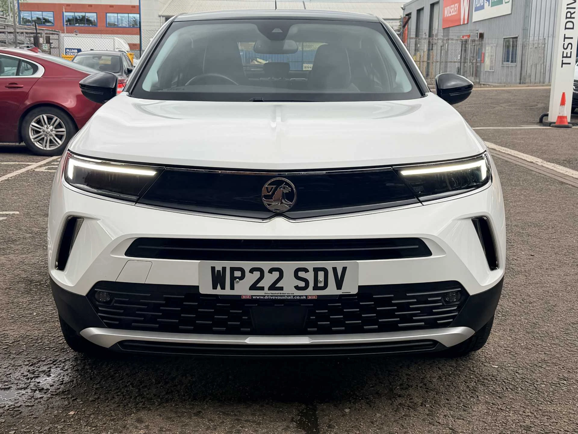 Vehicle image 6