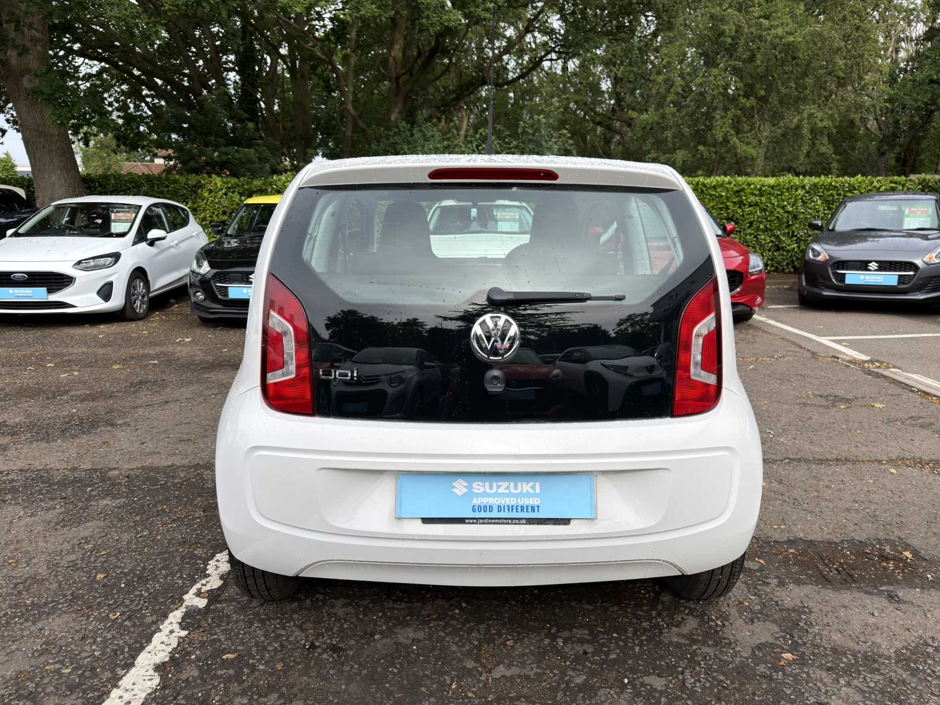 Vehicle image 7