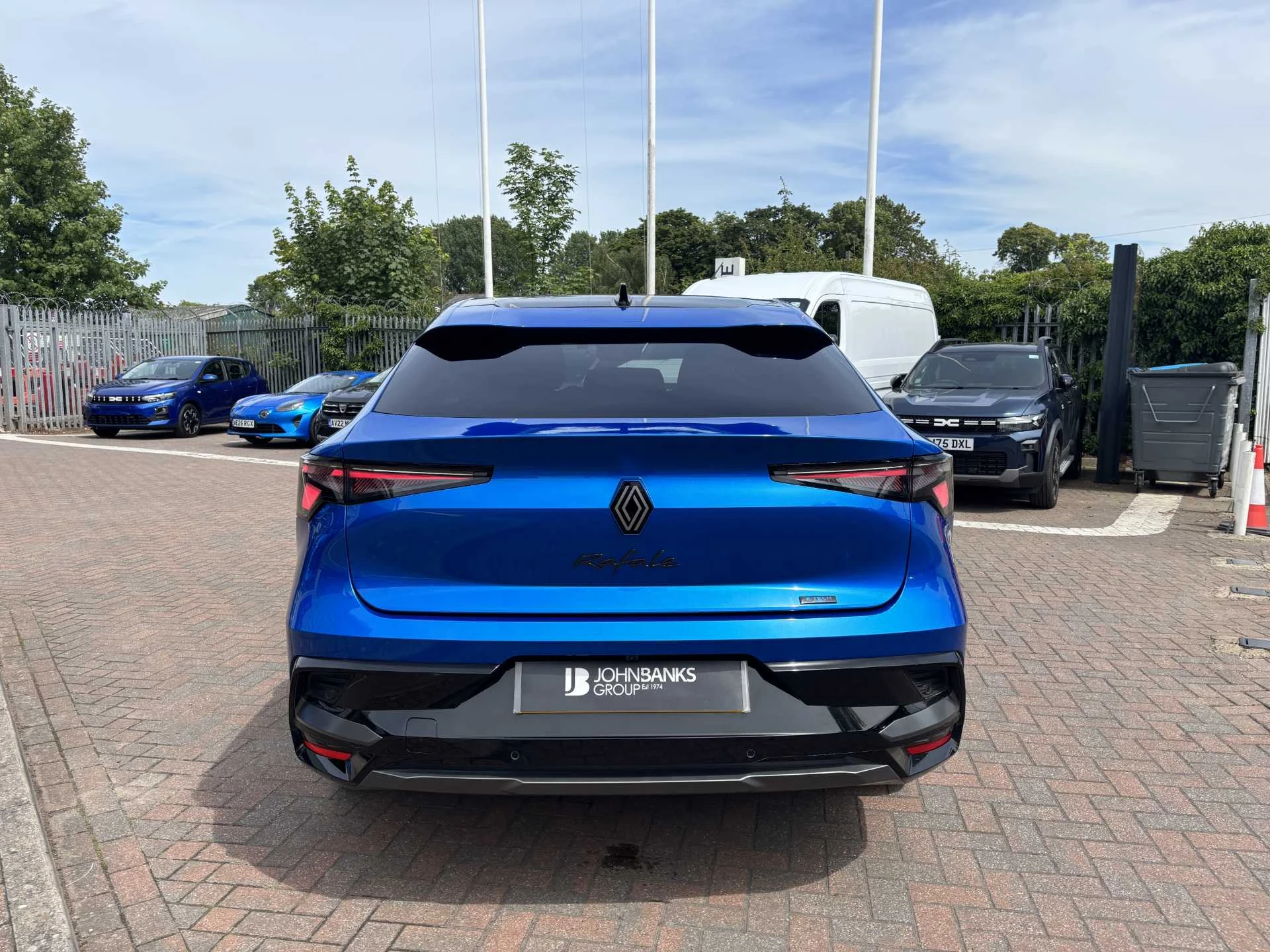 Vehicle image 3