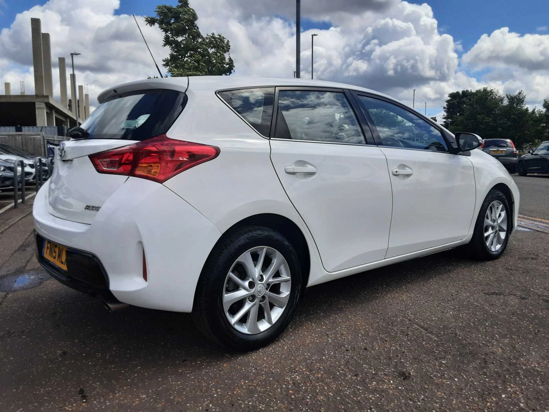 Vehicle image 4