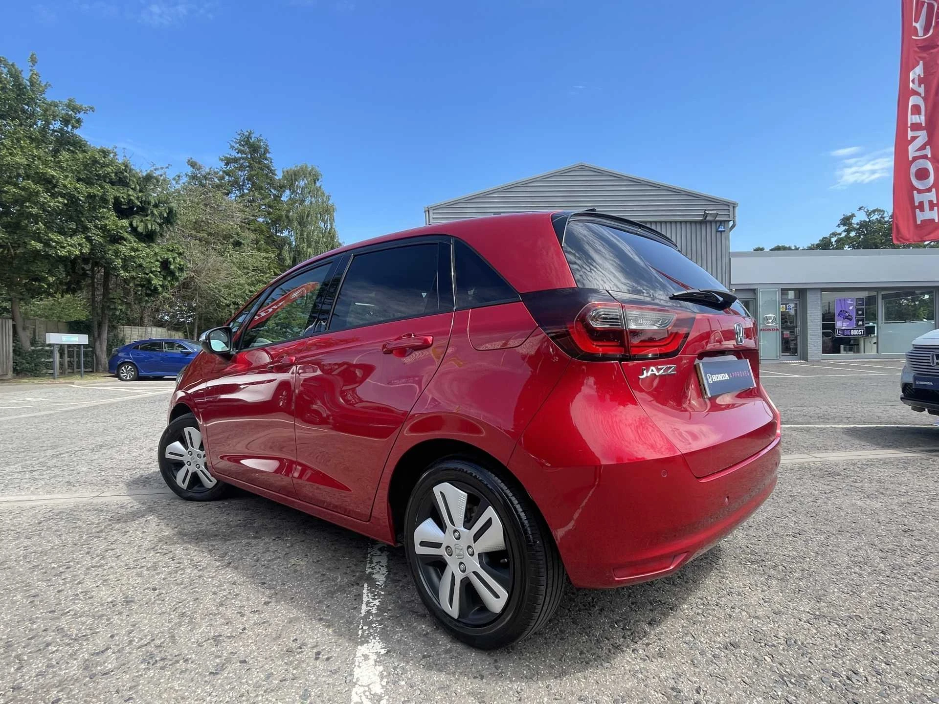 Vehicle image 3