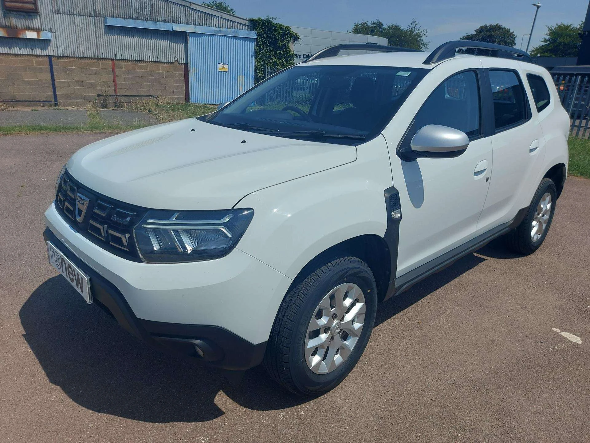 Vehicle image 3