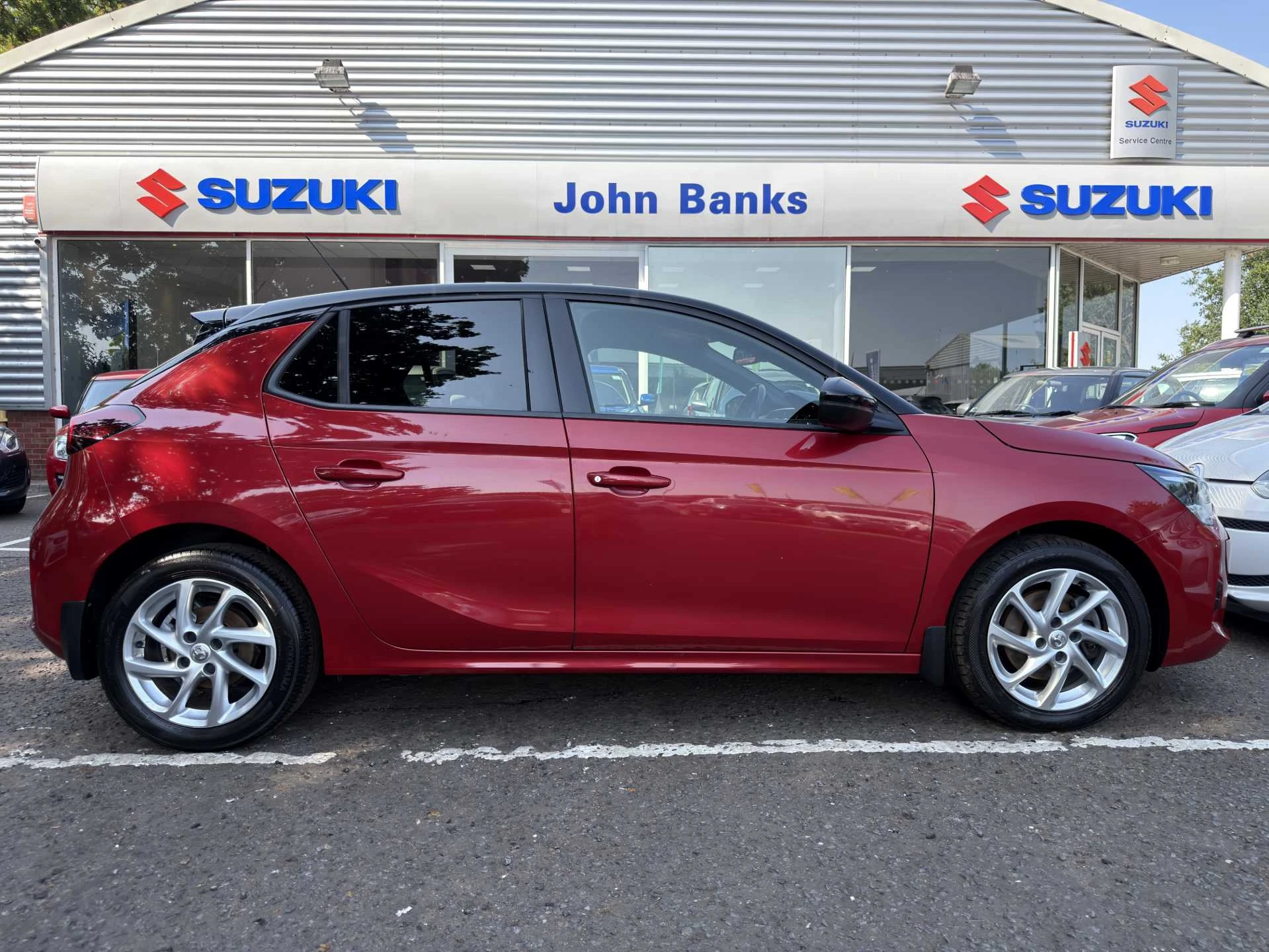 Vehicle image 5