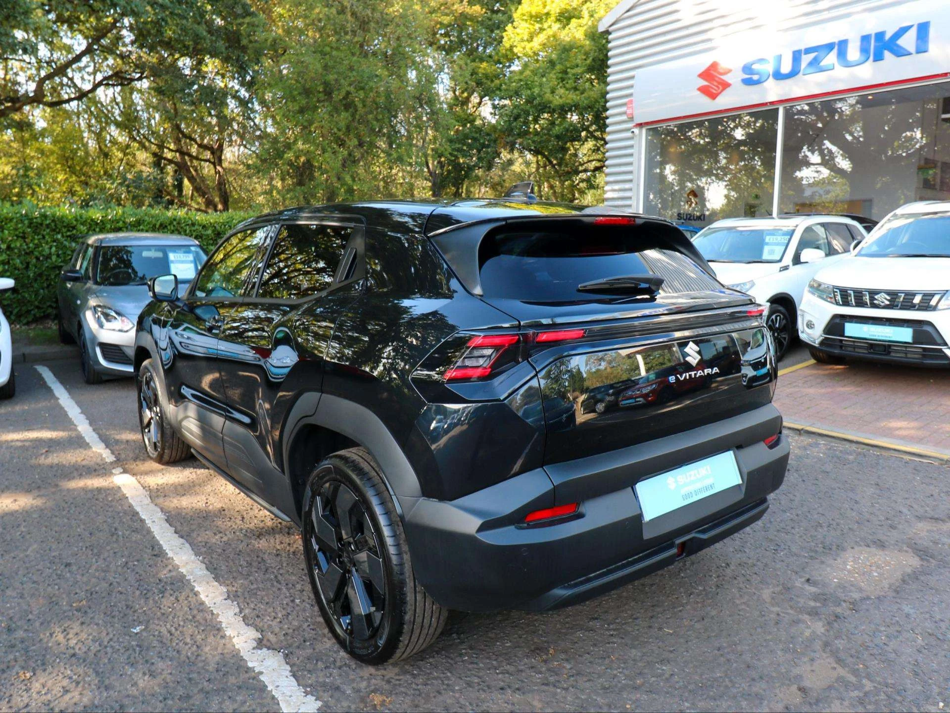 Vehicle image 4