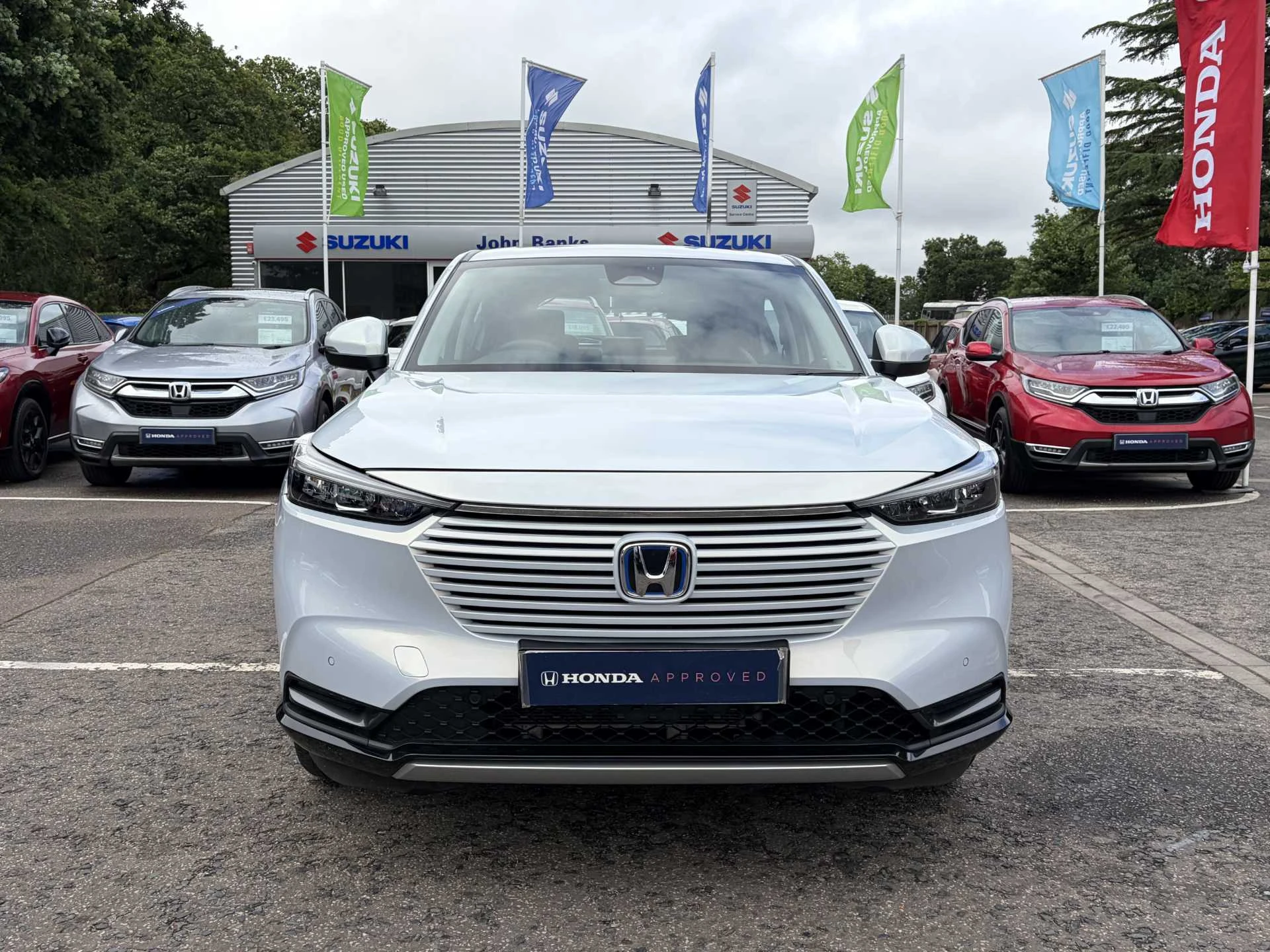Vehicle image 6