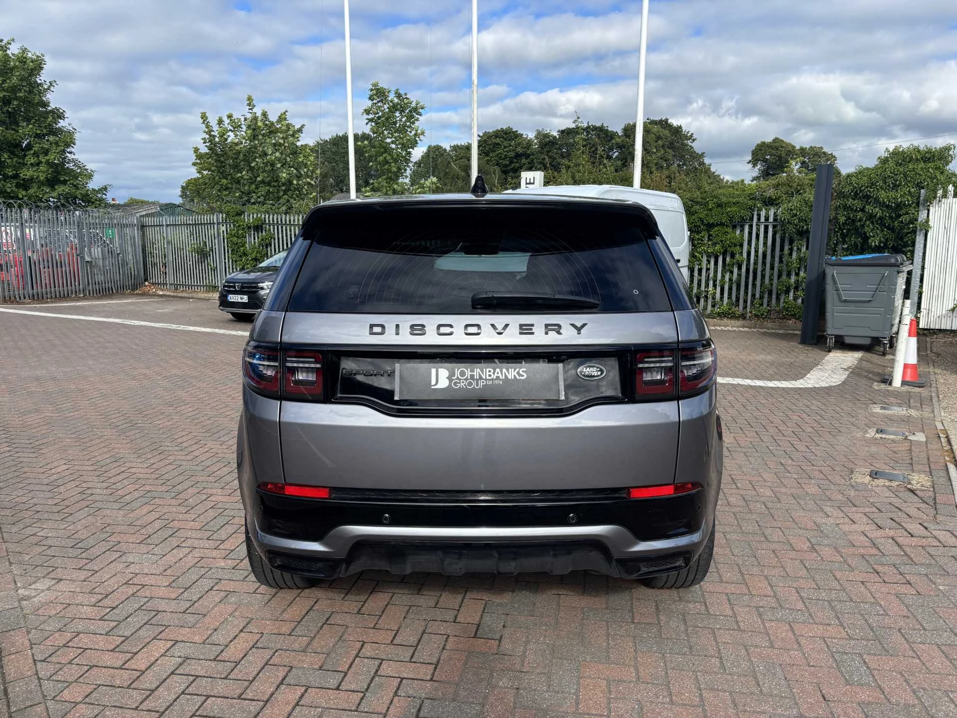 Vehicle image 3