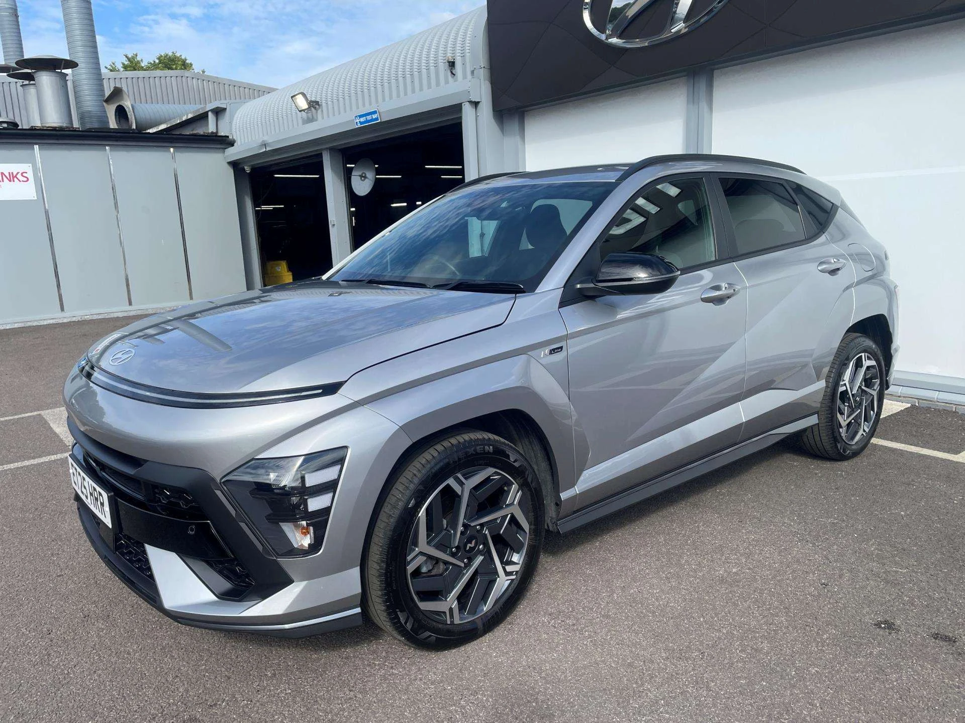 Vehicle image 6