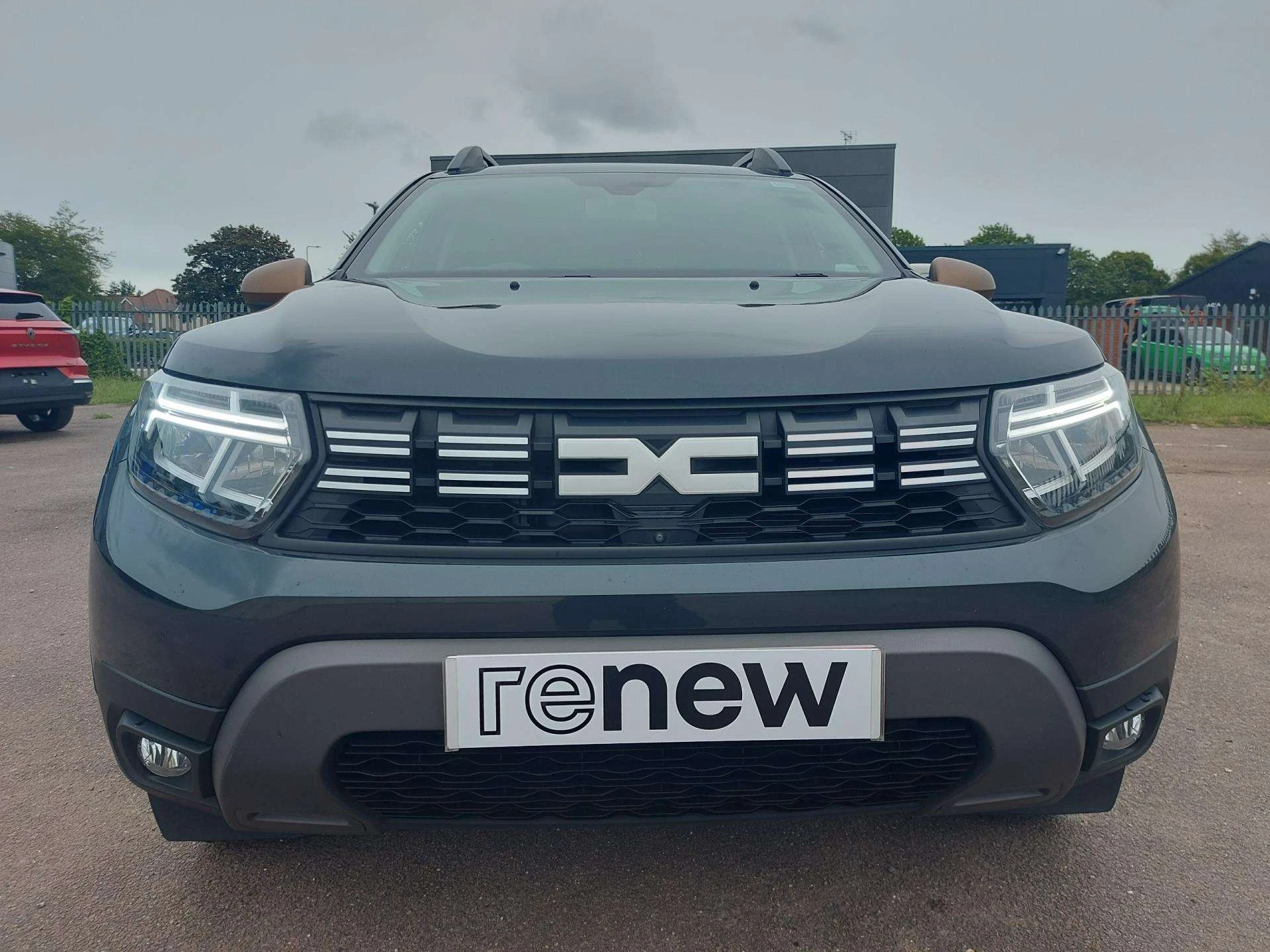 Vehicle image 6