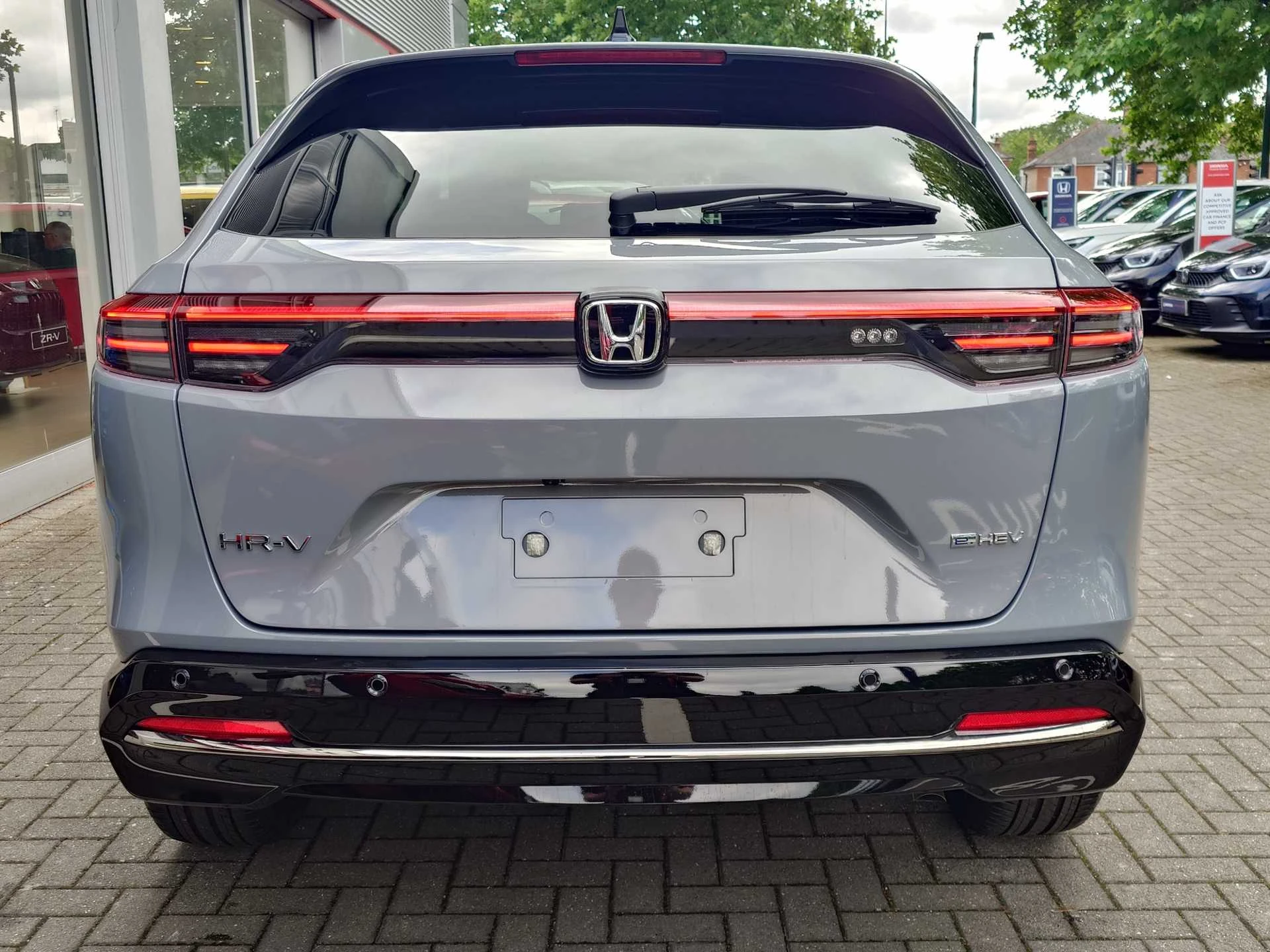 Vehicle image 7