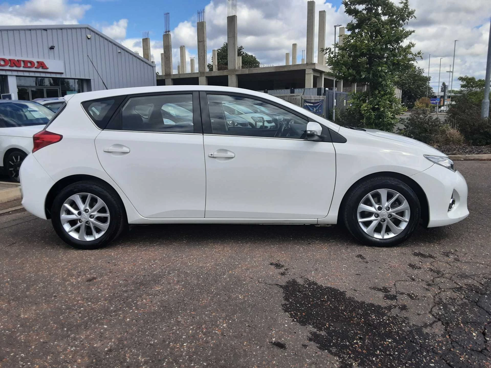 Vehicle image 3