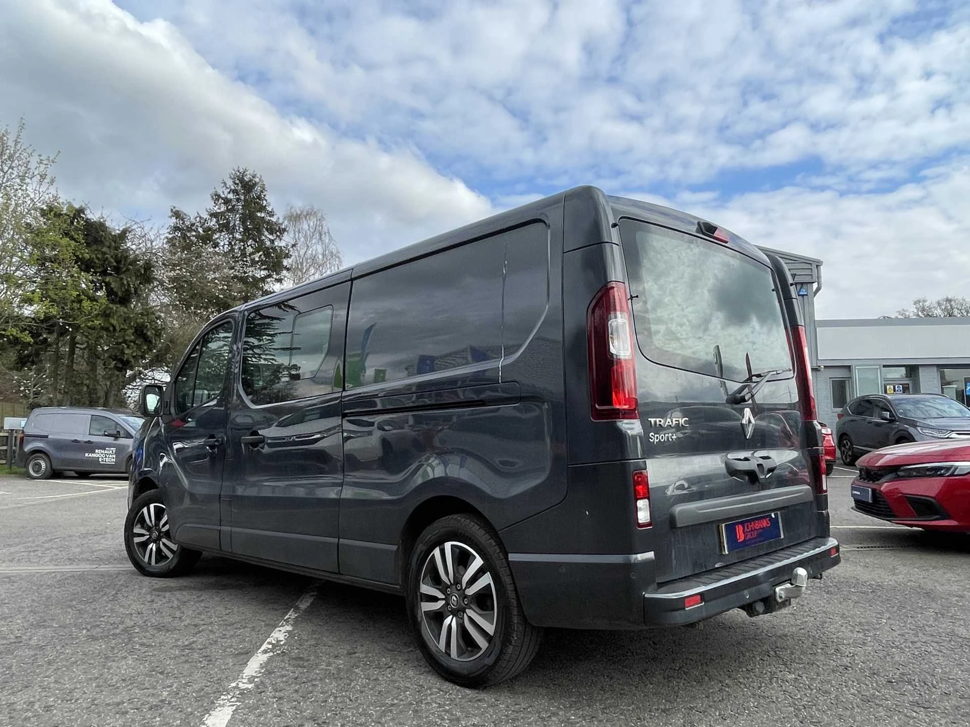 Vehicle image 4