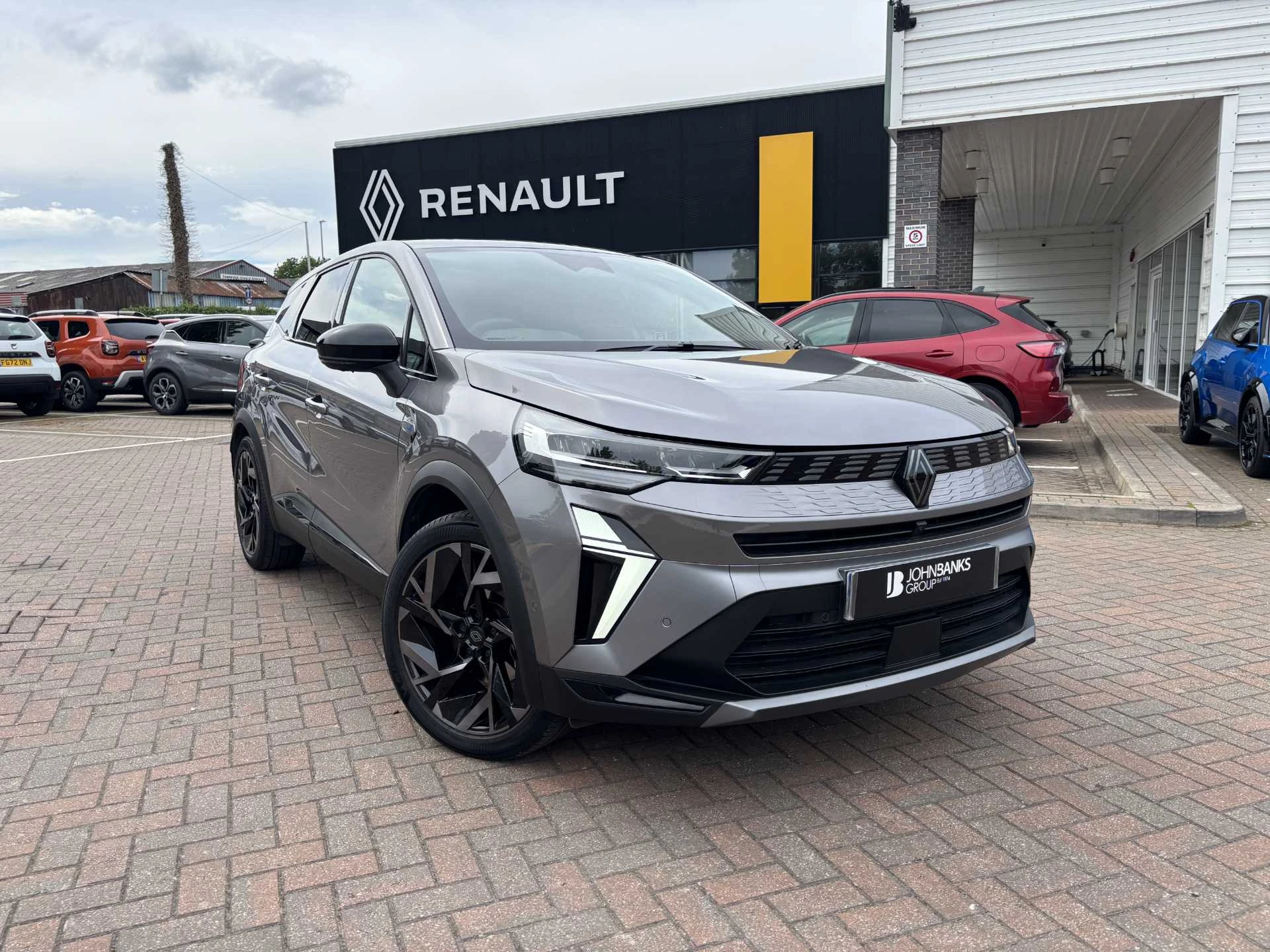 Vehicle image 1