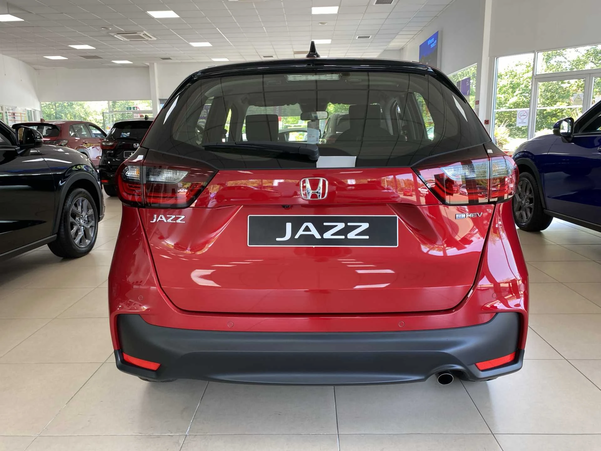 Vehicle image 6