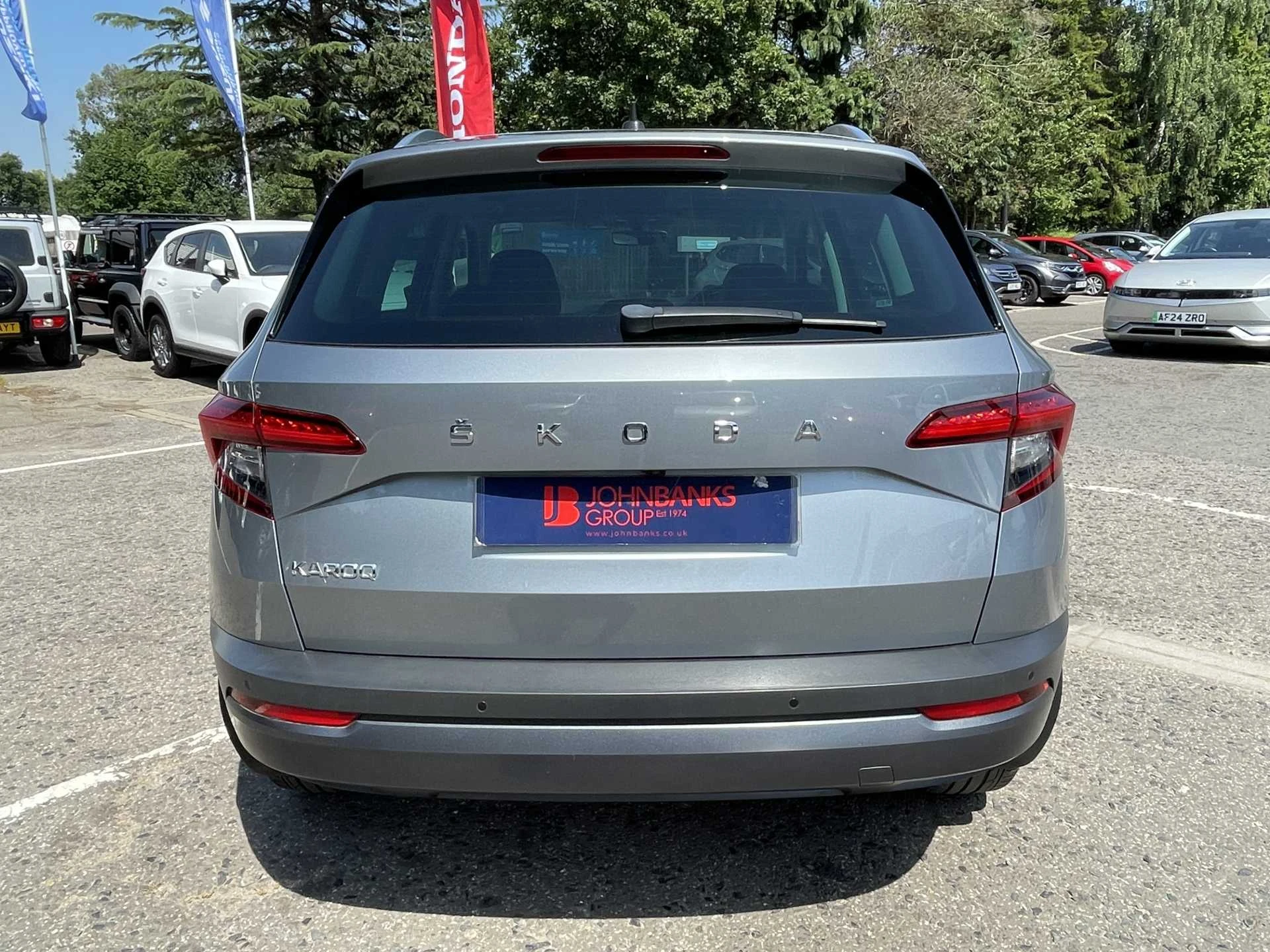 Vehicle image 7