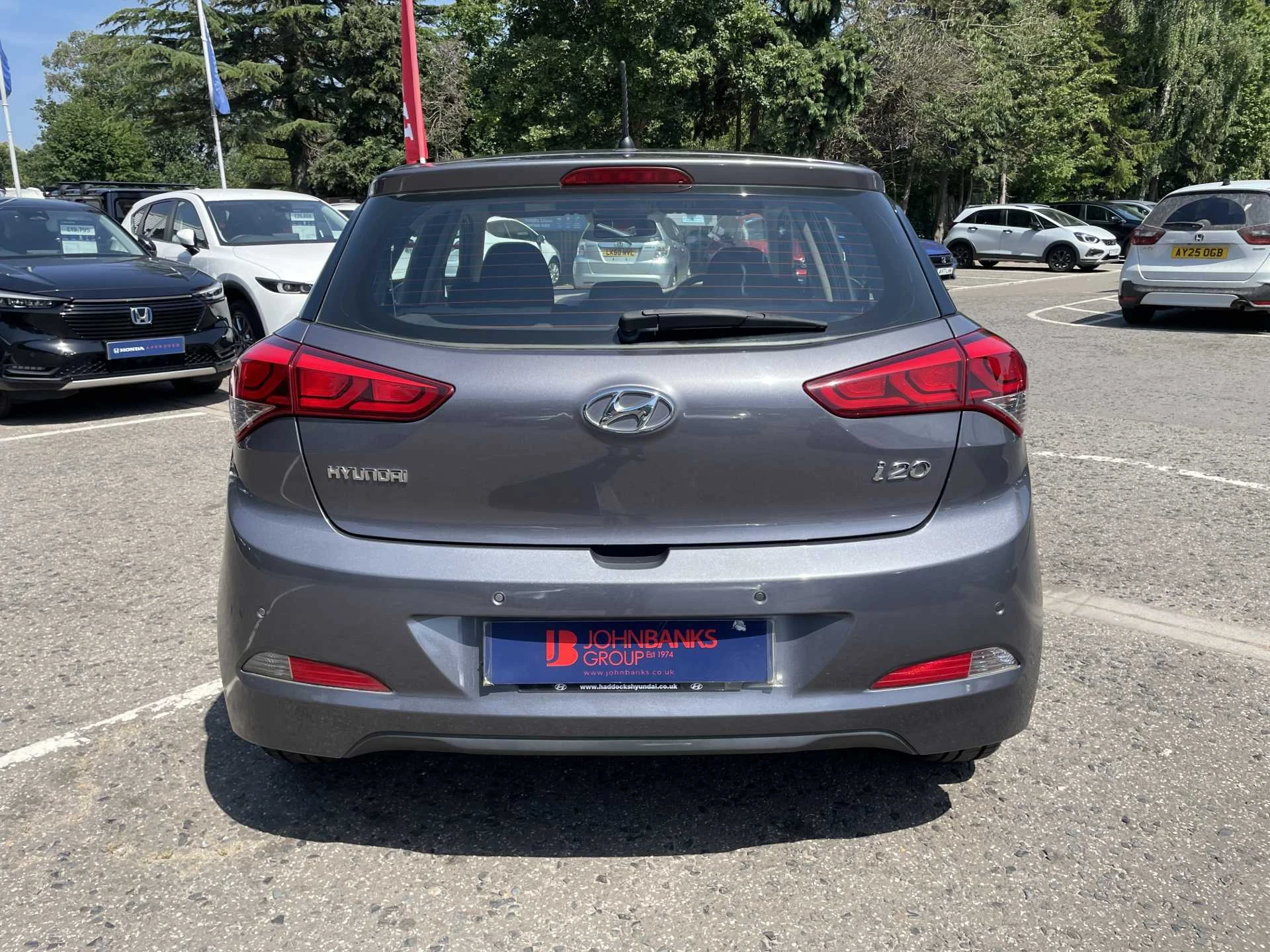 Vehicle image 7