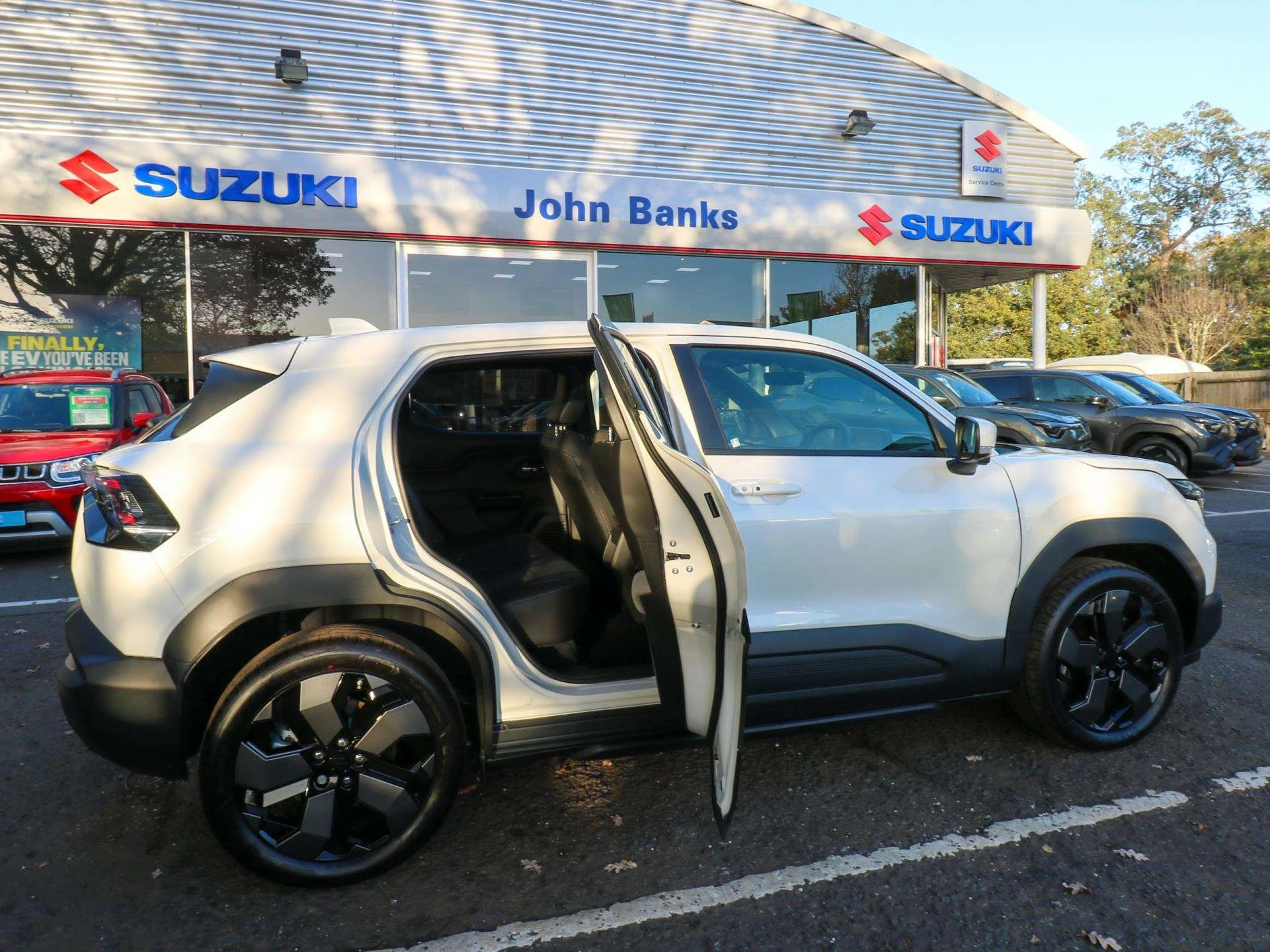 Vehicle image 5