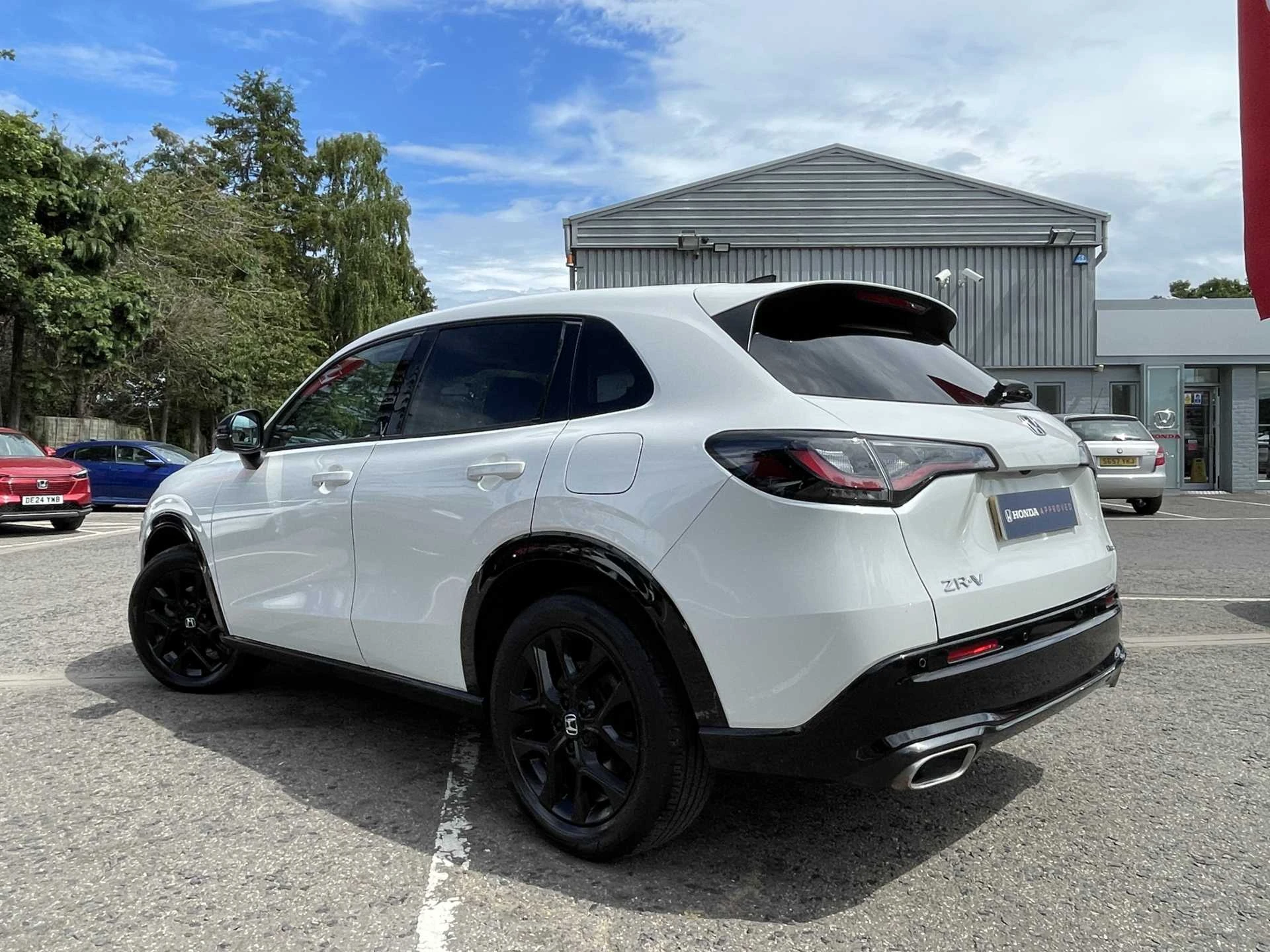 Vehicle image 3