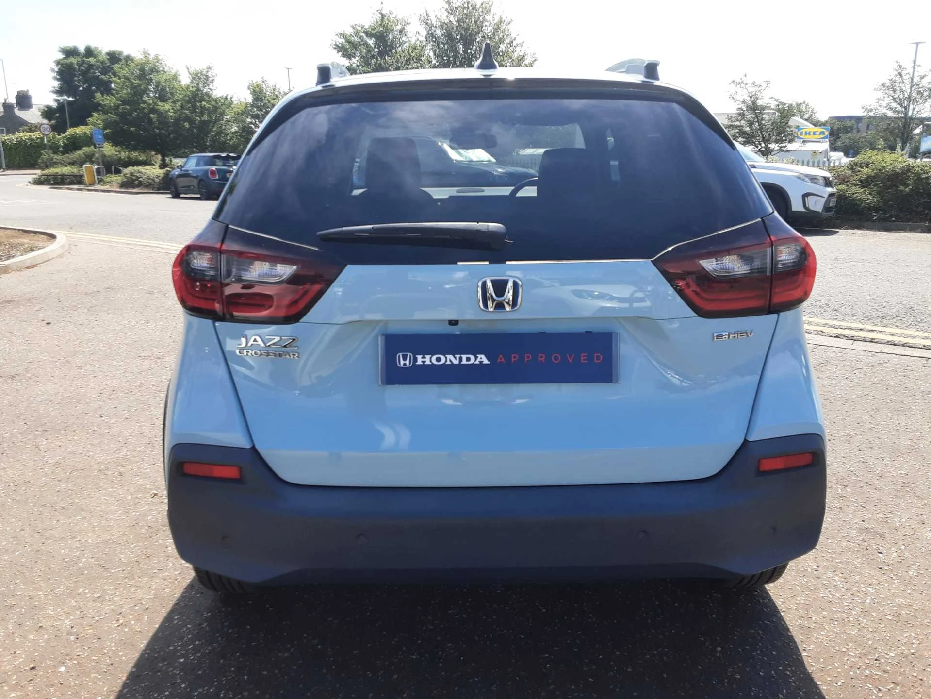 Vehicle image 6