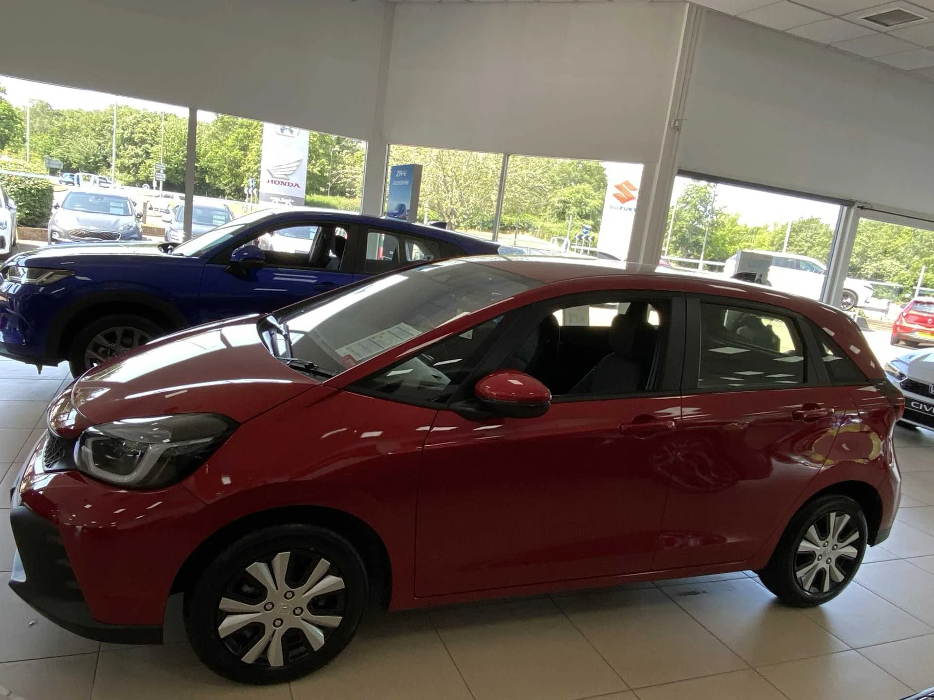Vehicle image 4