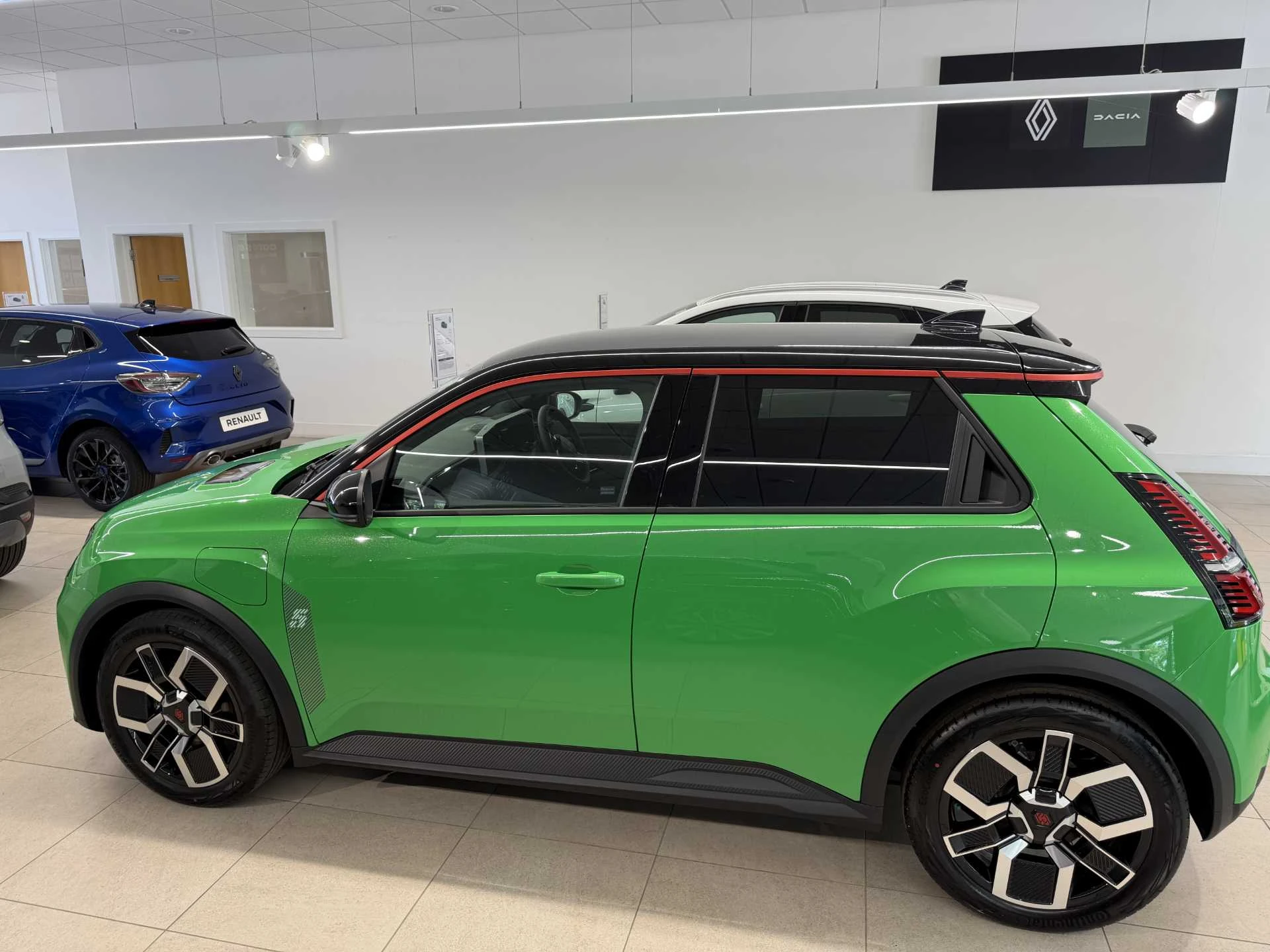 Vehicle image 3