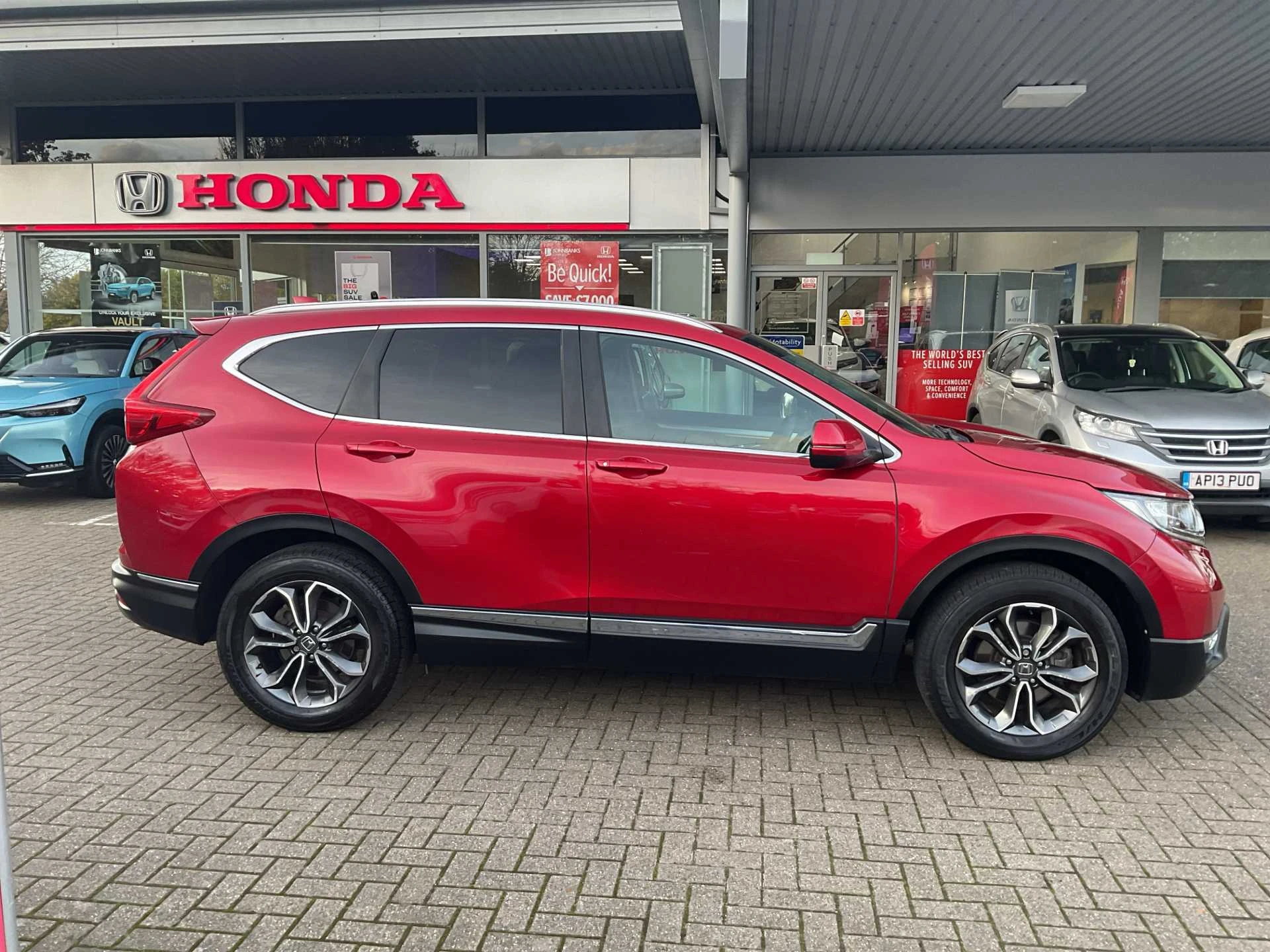Vehicle image 5