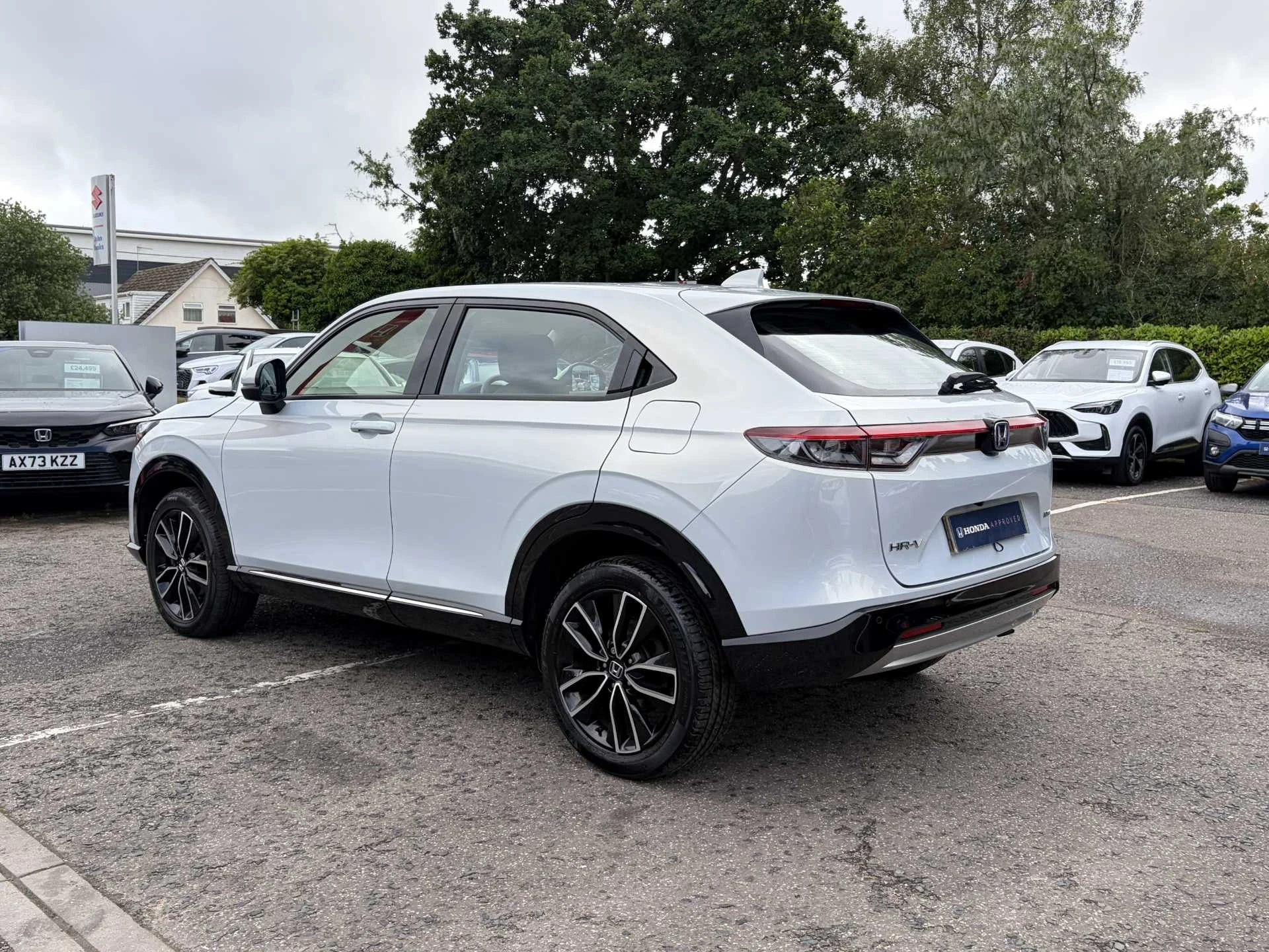 Vehicle image 3