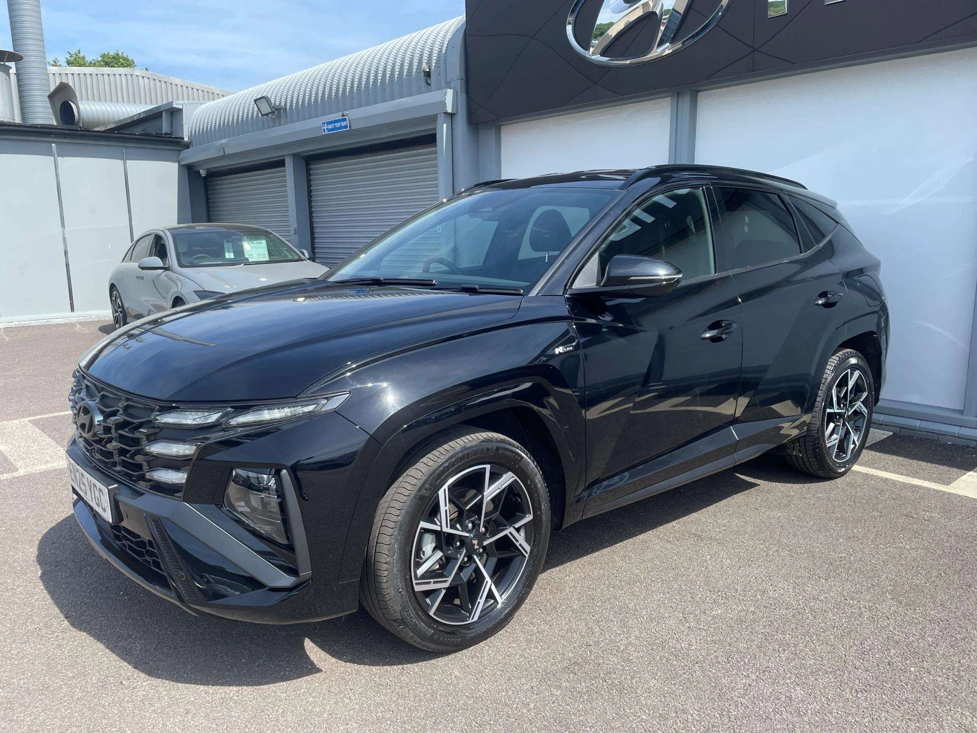 Vehicle image 6