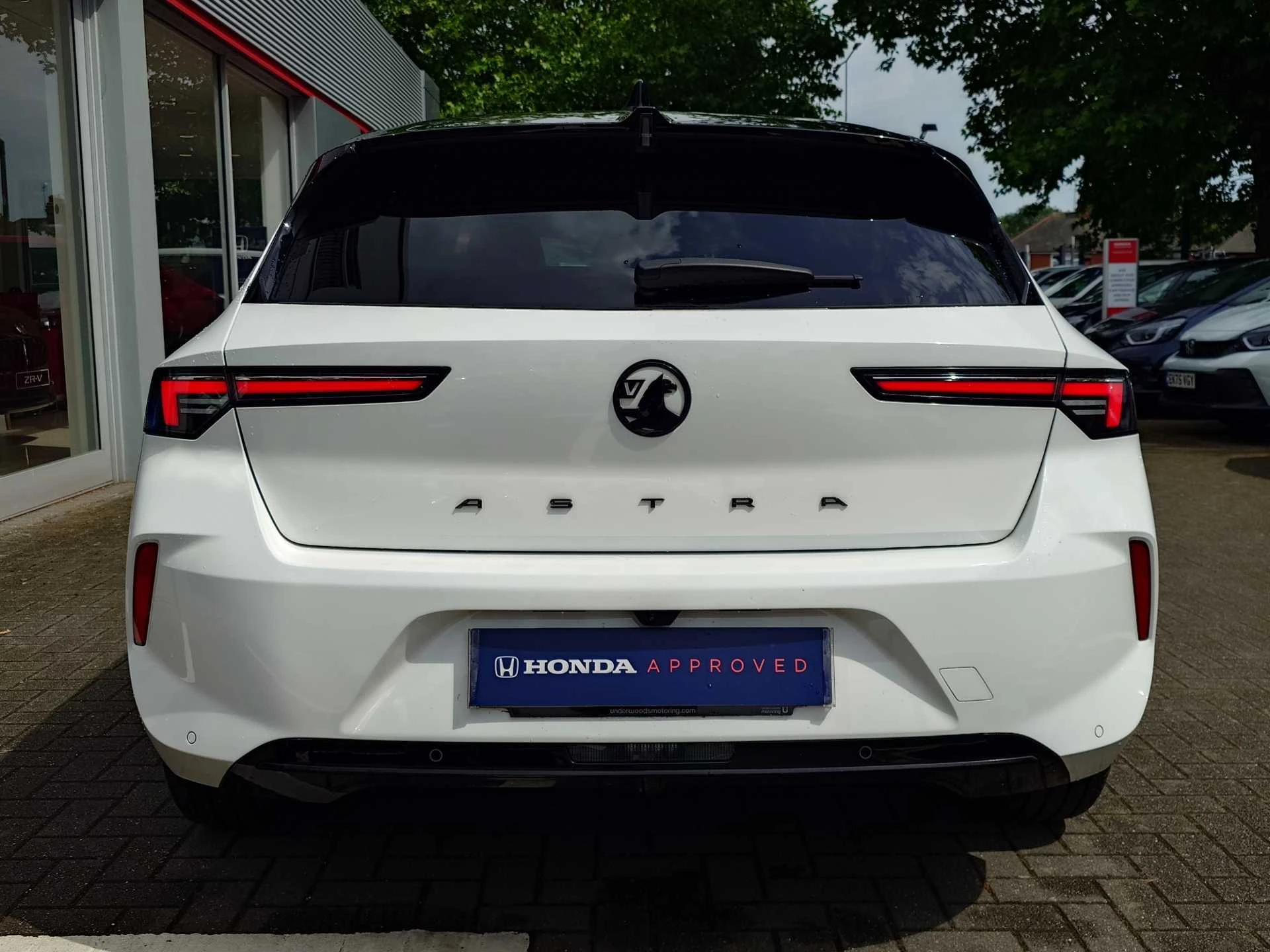Vehicle image 7