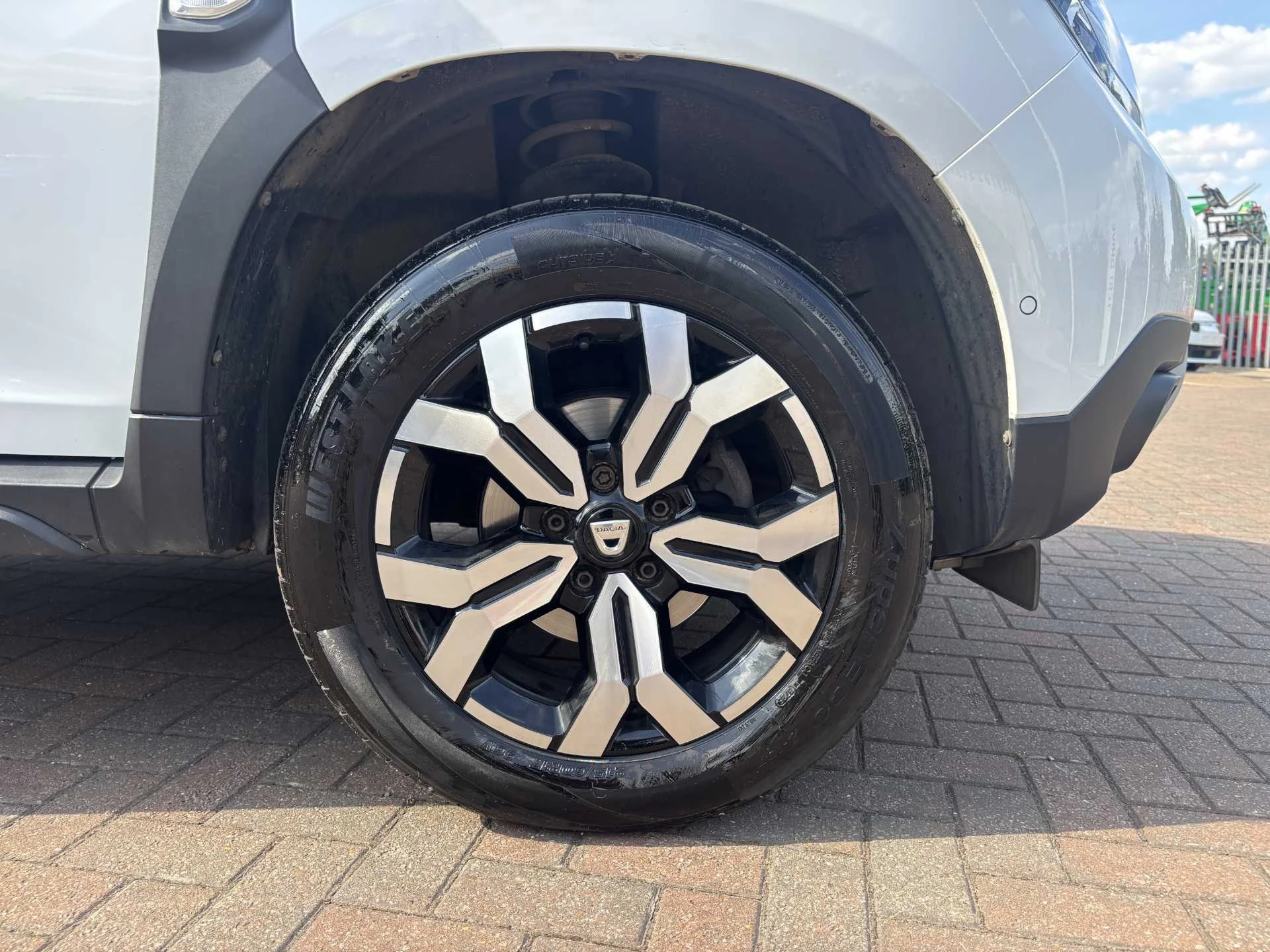 Vehicle image 6