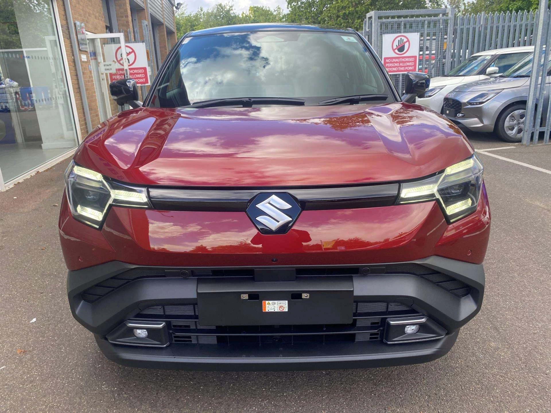 Vehicle image 4
