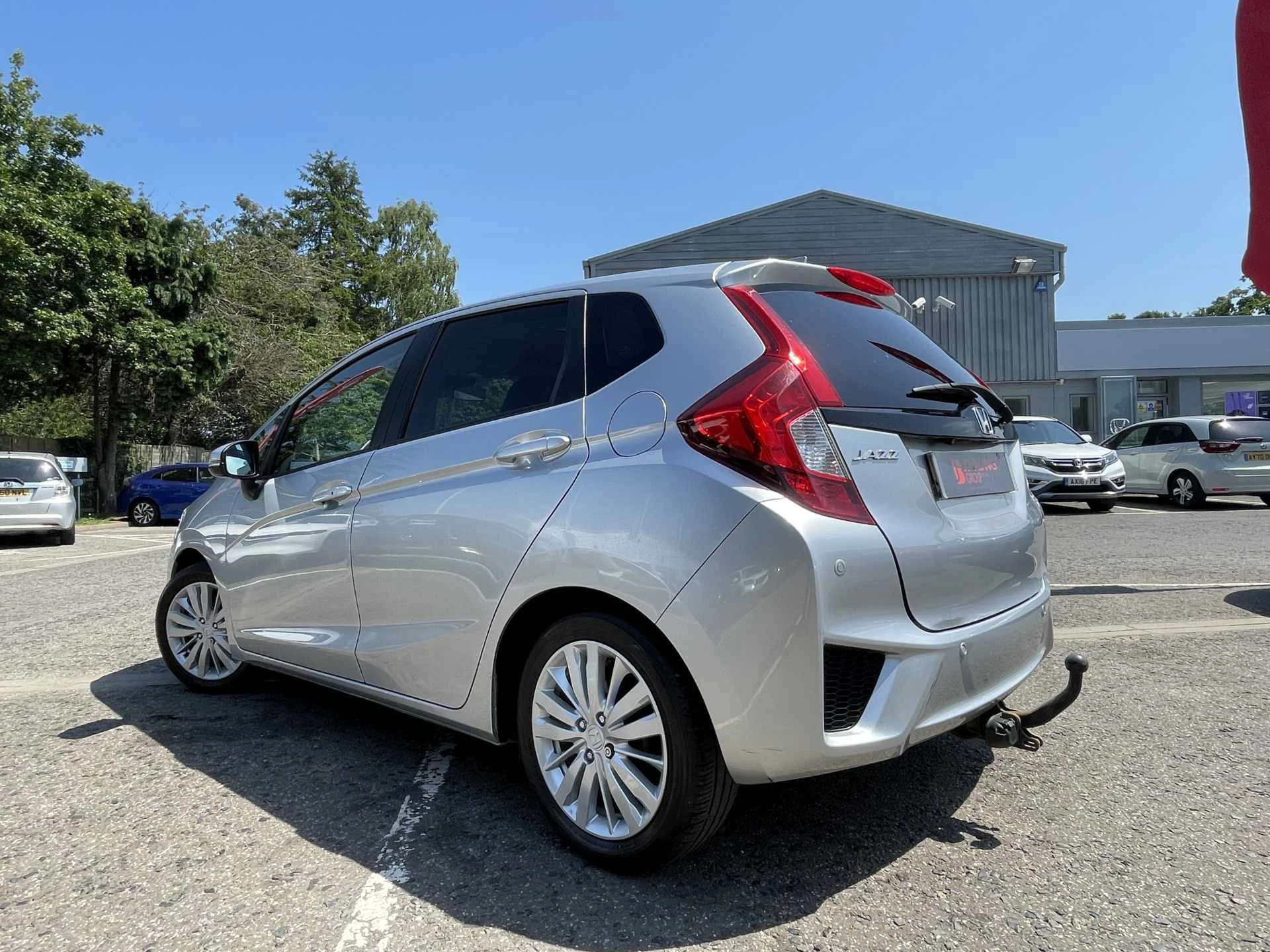 Vehicle image 3