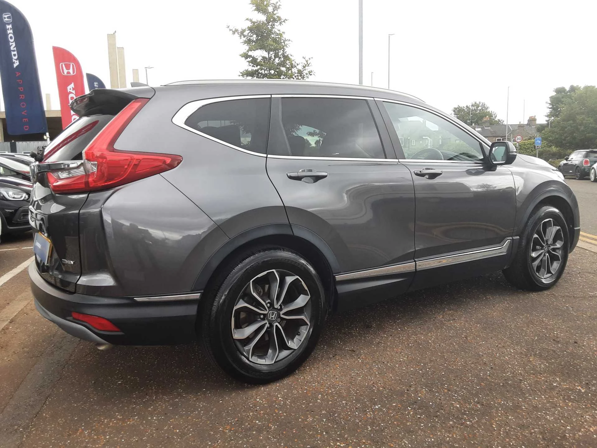 Vehicle image 6