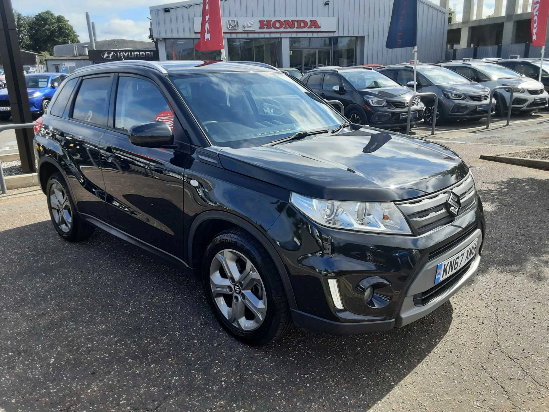 Vehicle image 4