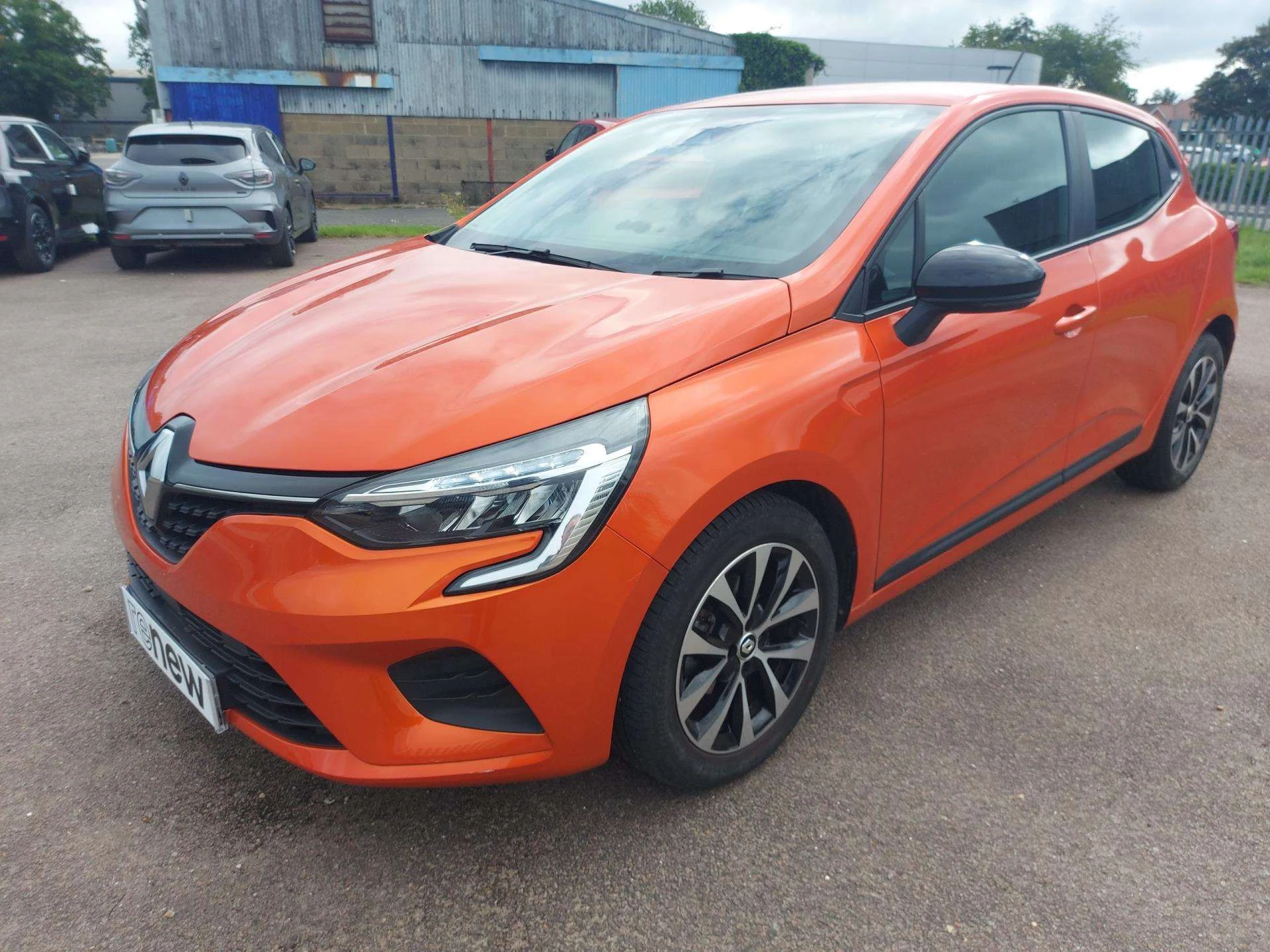 Vehicle image 3