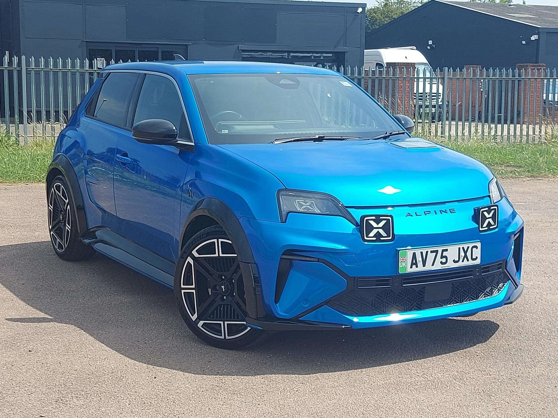 Vehicle image 3