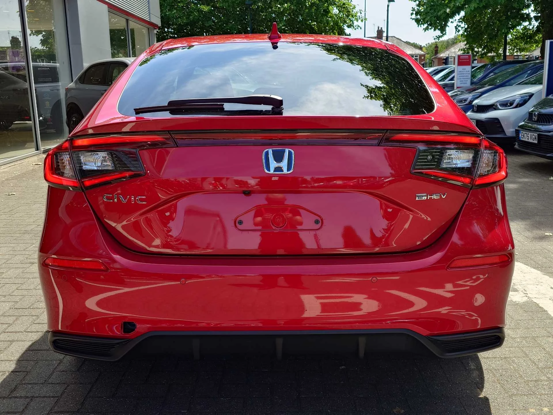 Vehicle image 7